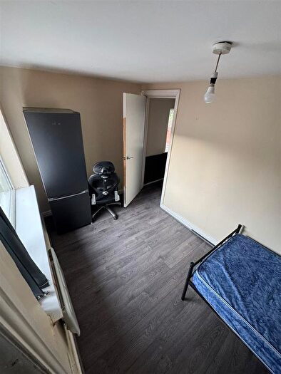 1 Bedroom Flat To Rent In High Street, Bloxwich, Walsall, WS3