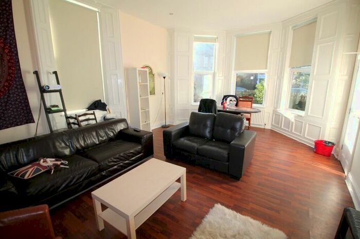 4 Bedroom Terraced House To Rent In Osborne Road, Newcastle Upon Tyne, NE2