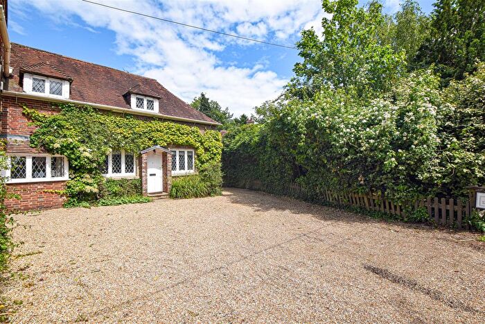 3 Bedroom Semi-Detached House For Sale In Vinehall Road, Mountfield, Robertsbridge, TN32