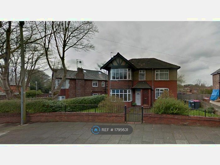 2 Bedroom Flat To Rent In Moorside Road, Salford, M7