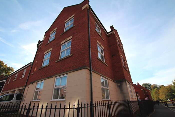 3 Bedroom Flat To Rent In Paxton - Stoke Park, BS16