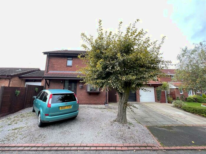 Houses for sale & to rent in SK5 7DZ, Ormskirk Road, Reddish South
