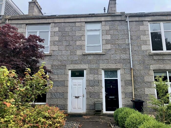 3 Bedroom Flat To Rent In Braemar Place, City Centre, Aberdeen, AB10