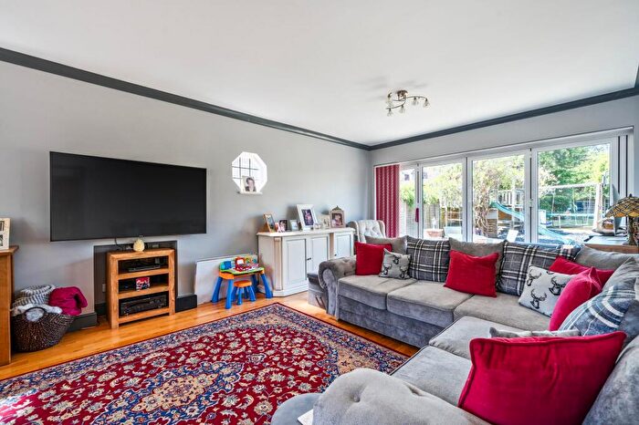 4 Bedroom Detached House For Sale In Longdown Road, Epsom, KT17