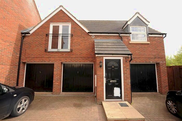 2 Bedroom Flat To Rent In Addis Close, Burton Latimer, Kettering NN15
