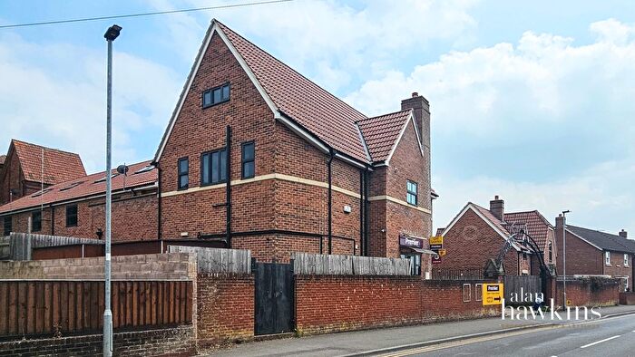 2 Bedroom Flat To Rent In Brewery Place, Royal Wootton Bassett, SN4