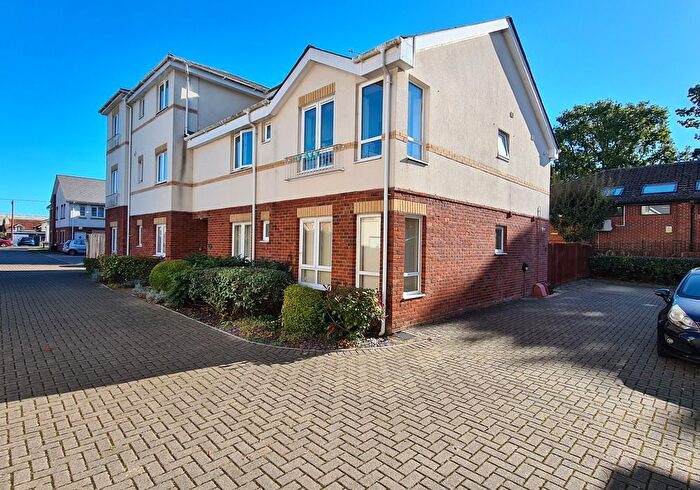 2 Bedroom Flat For Sale In Forest Mews, Totton, SO40