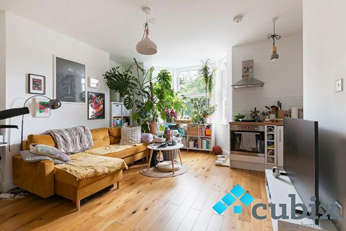 1 Bedroom Flat To Rent In Surrey Square, London, SE17