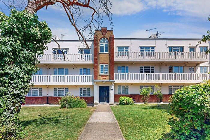2 Bedroom Apartment For Sale In Princes Drive, Harrow, HA1