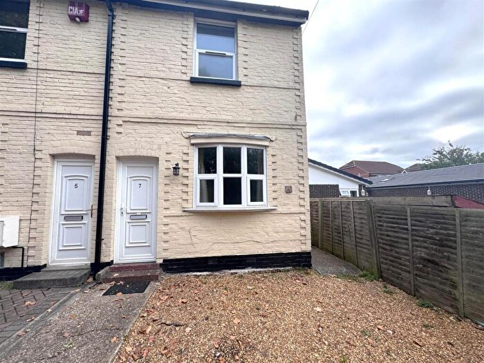 2 Bedroom House To Rent In Stubbington Lane, Fareham, PO14
