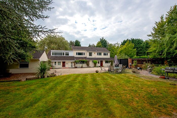 6 Bedroom Detached House For Sale In Hampton Lovett, Droitwich, WR9