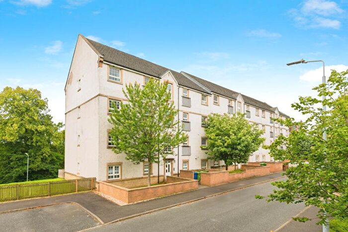 2 Bedroom Flat For Sale In Parklands Oval, Glasgow, G53
