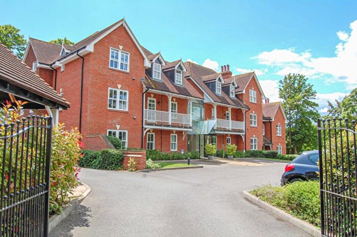 2 Bedroom Apartment To Rent In Western Lane, Odiham, Hook, RG29