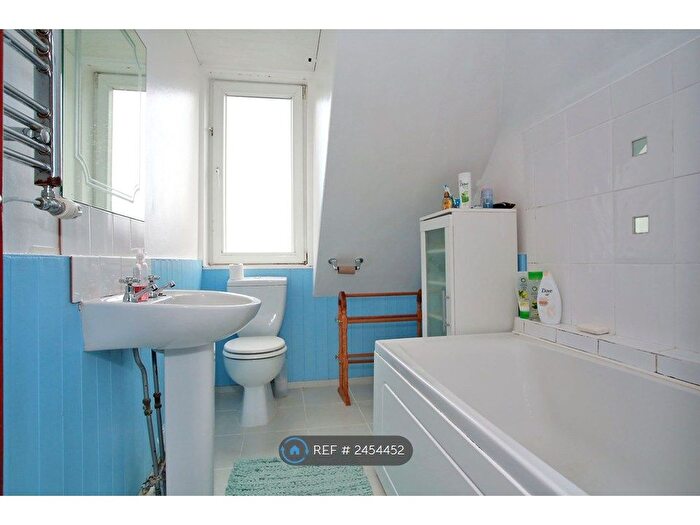 5 Bedroom Semi-Detached House To Rent In Sunnyside Road, Aberdeen, AB24