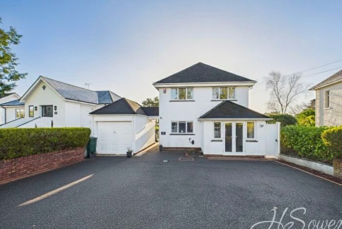 4 Bedroom Detached House For Sale In Oxlea Road, Torquay, TQ1