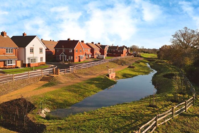 3 Bedroom Detached House For Sale In Whitsbury Road, Fordingbridge, SP6