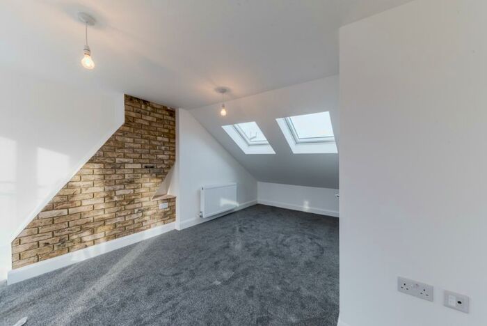 Flat To Rent In , Napier Road, Kensal Green, NW10