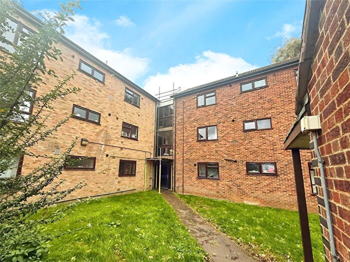 2 Bedroom Flat For Sale In Gordon Square, Norwich, Norfolk, NR1