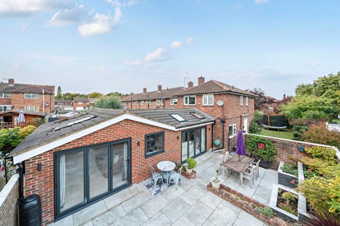 4 Bedroom House For Sale In Albert Drive, Sheerwater, Woking, Surrey, GU21