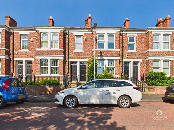 3 Bedroom Flat For Sale In Brighton Road, Gateshead, NE8