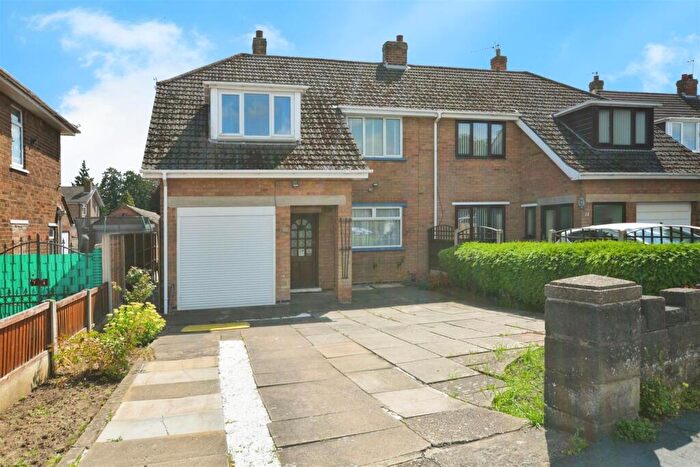 3 Bedroom Semi-Detached House For Sale In Chancel Road, Bottesford, DN16