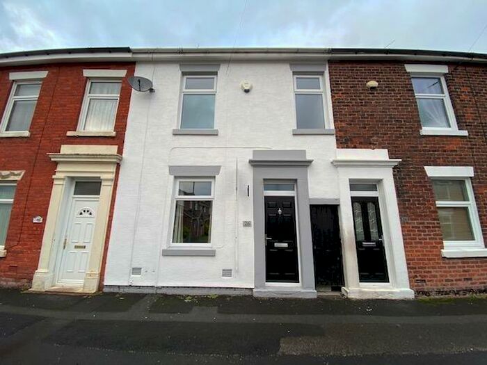 3 Bedroom House To Rent In Dean Street, Bamber Bridge, PR5