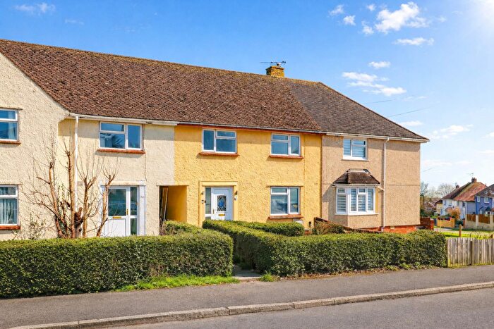 3 Bedroom Terraced House For Sale In Castle Road, Rhoose, Barry, CF62