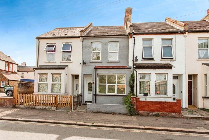 3 Bedroom Terraced House For Sale In North Road, Westcliff-On-Sea, SS0