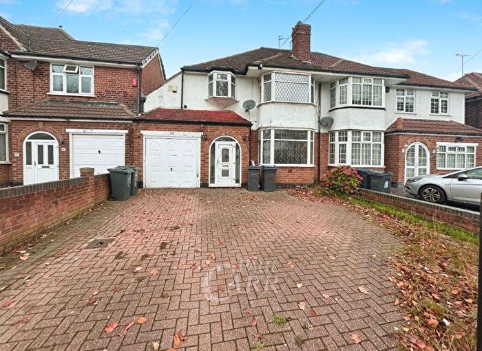 3 Bedroom Semi Detached House For Sale In Grestone Avenue, Handsworth Wood, Birmingham, B20
