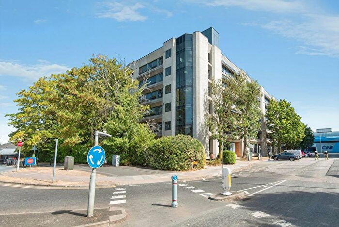1 Bedroom Flat For Sale In Swingate, Stevenage, Hertfordshire, SG1
