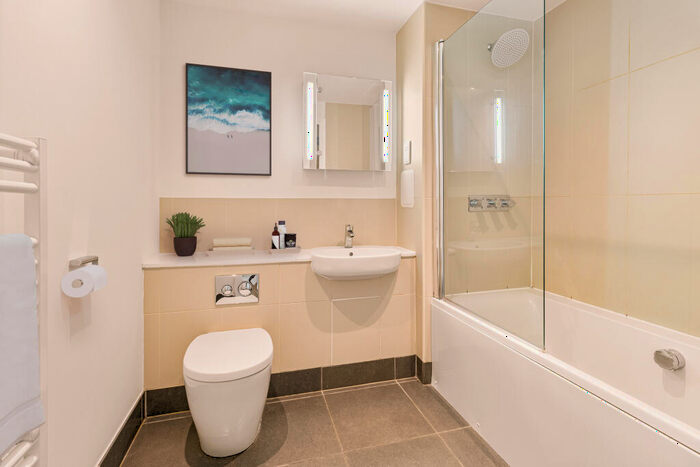 2 Bedroom Apartment To Rent In Station Approach, Epsom, Surrey, KT19