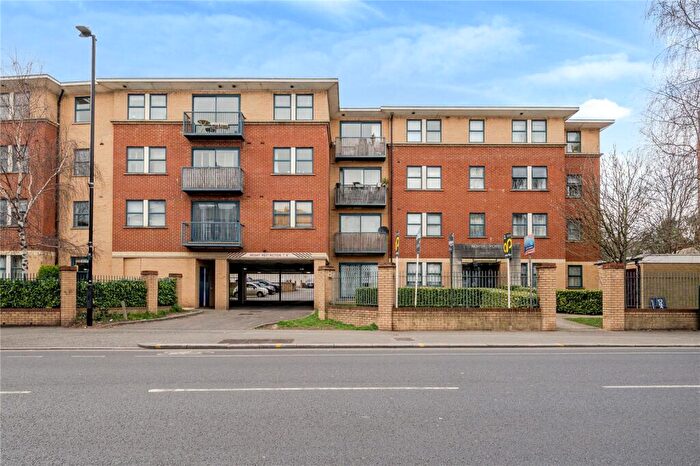 1 Bedroom Flat To Rent In Tottenham Lane, Crouch End, London, N8