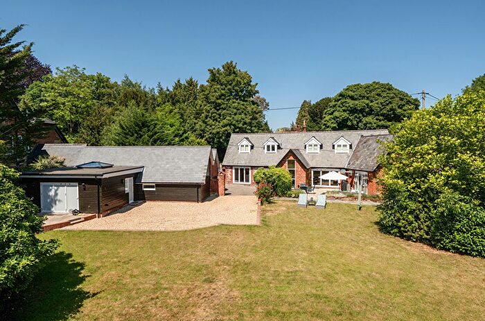 5 Bedroom Detached House For Sale In London Road, Headbourne Worthy, Winchester, Hampshire, SO23
