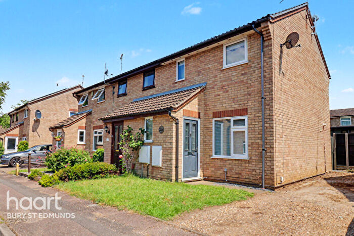 2 Bedroom End Of Terrace House For Sale In Anderson Walk, Bury St Edmunds, IP32