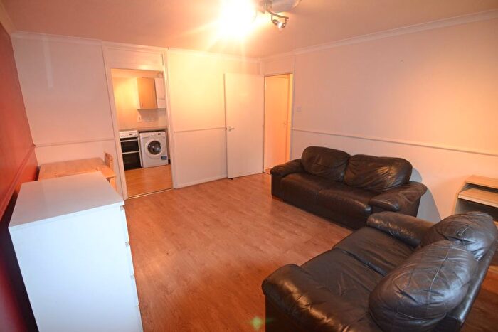 1 Bedroom Flat To Rent In Ashton Road, London, E15