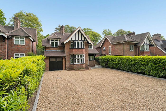 5 Bedroom Detached House For Sale In Manor Drive, Chesham Bois, Amersham, HP6