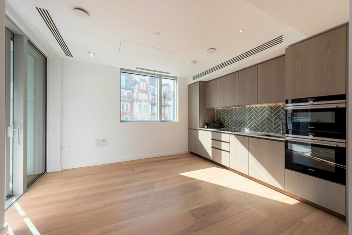 Studio To Rent In City Road, London, EC1V