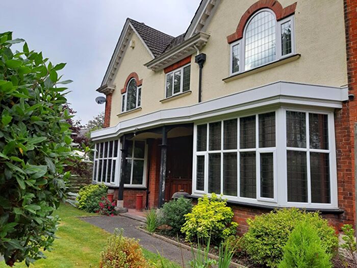 3 Bedroom Flat To Rent In Langcliffe Avenue, Harrogate, HG2