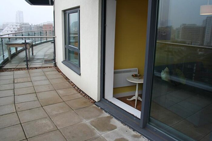 2 Bedroom Apartment To Rent In Skyline, St Peters Street, City Centre, LS9