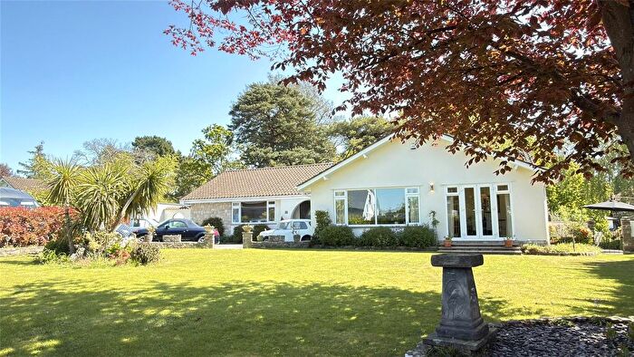4 Bedroom Bungalow For Sale In Brackenhill, Poole, Dorset, BH13