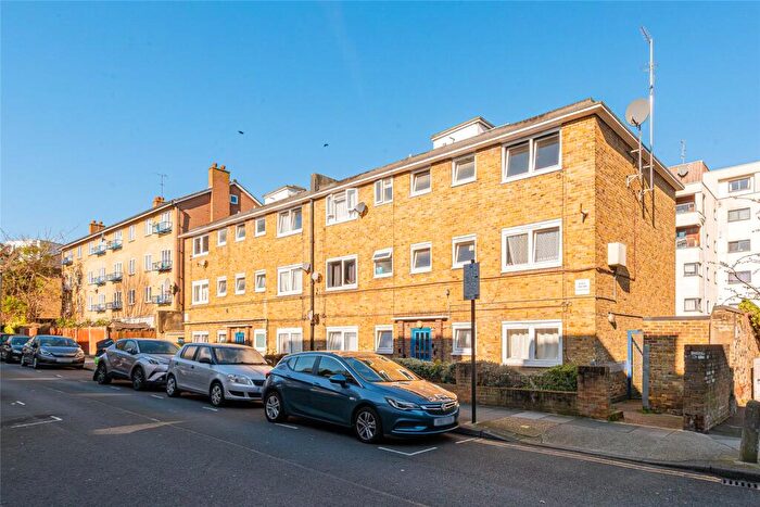 1 Bedroom Apartment For Sale In Watkinson Road, Islington, London, N7