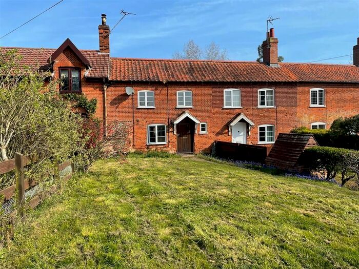 3 Bedroom Property To Rent In Church Lane, Gressenhall, Dereham, NR19