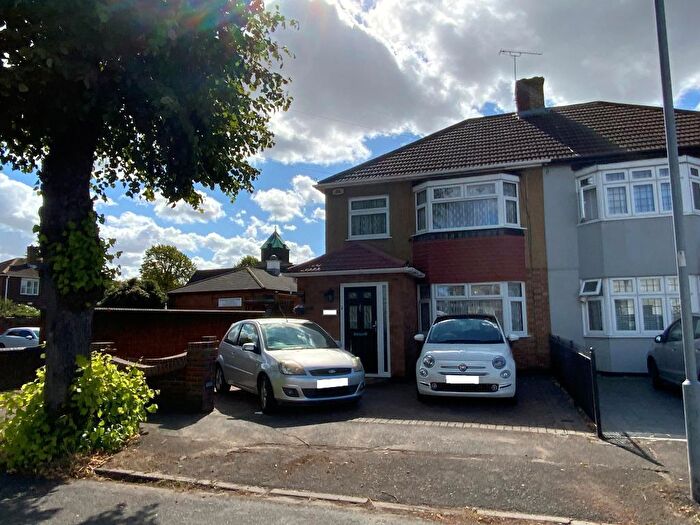 3 Bedroom Semi-Detached House For Sale In Eyhurst Avenue, Elm Park, Essex, RM12