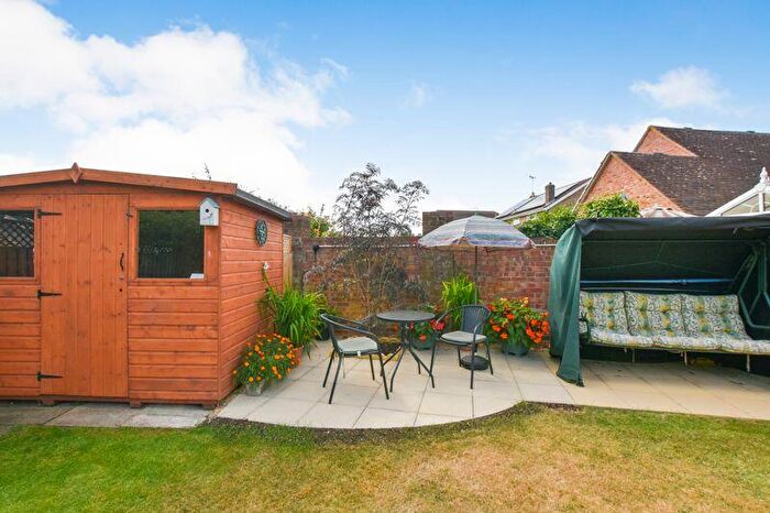 2 Bedroom Bungalow For Sale In Deeping St. James Road, Northborough, Peterborough, PE6