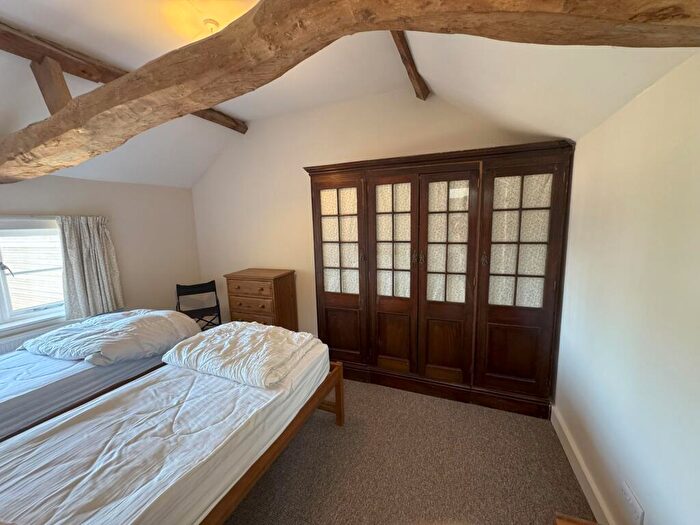 2 Bedroom Cottage To Rent In Great Brickhill, Milton Keynes, MK17