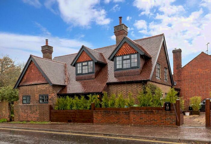 3 Bedroom Detached House For Sale In Billingshurst Road, Coolham, RH13