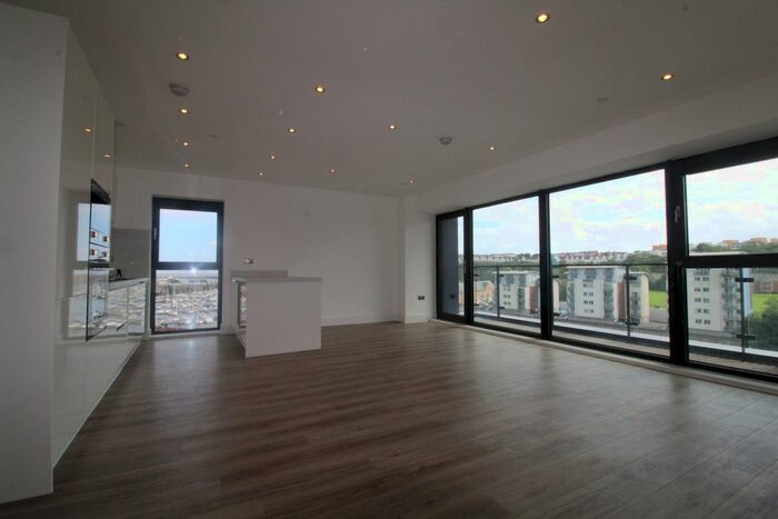 2 Bedroom Flat To Rent In Whitewater House, Bayscape, Watkiss Way, Cardiff, CF11