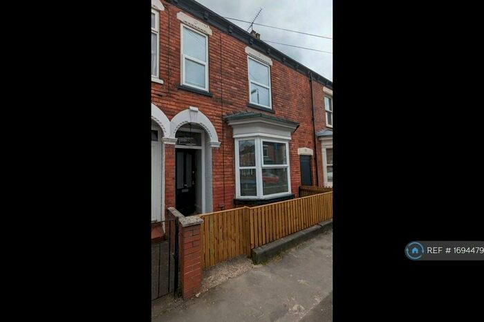 2 Bedroom Terraced House To Rent In Thoresby Street, Hull, HU5