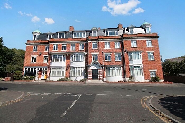 1 Bedroom Flat To Rent In Pine Avenue, De Gresley, BH6
