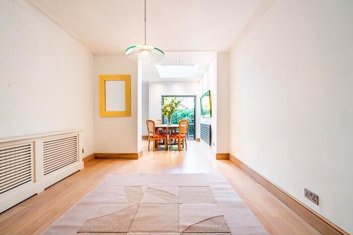 5 Bedroom Semi-Detached House To Rent In Hampstead Gardens London, NW11